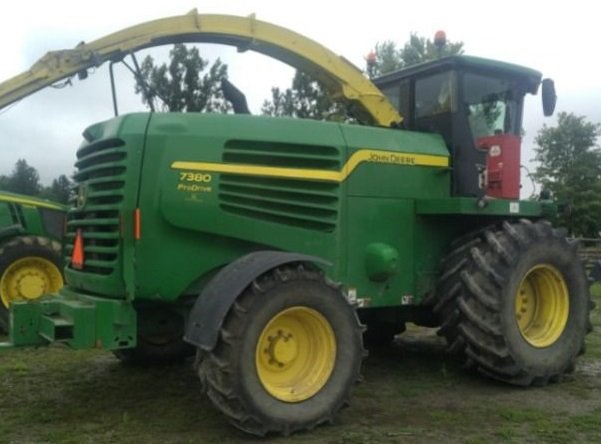 Forrageira-John-Deere-7380-Ano-2014-destaque
