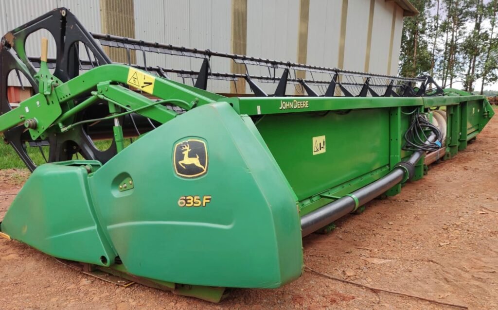 Plataforma-John-Deere-35-pes-635F-Ano-2011-destaques